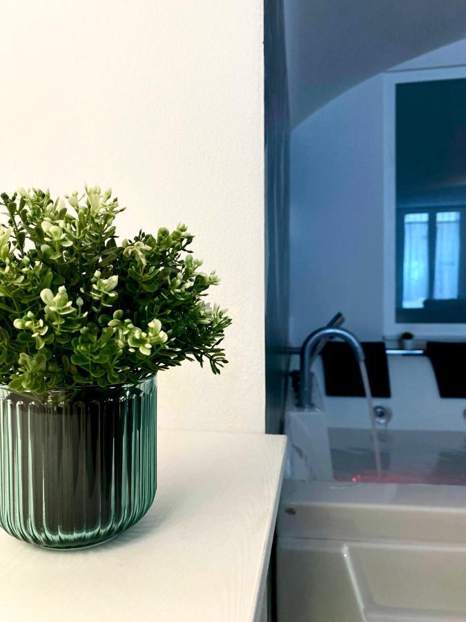 Apartamento Dimora Di Donna Monopoli Exterior foto