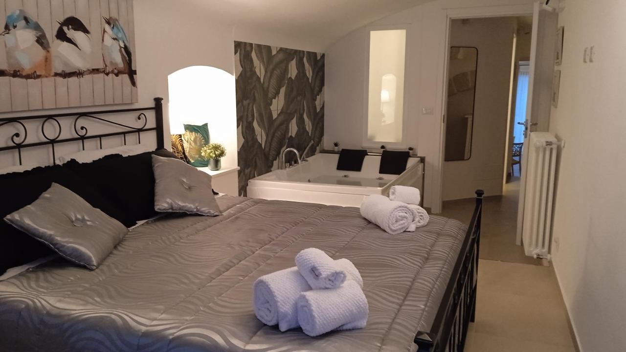 Apartamento Dimora Di Donna Monopoli Exterior foto